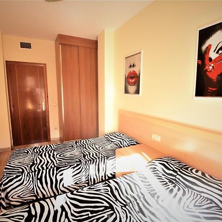 Apartamentos Sol Dorada Salou Esterno foto